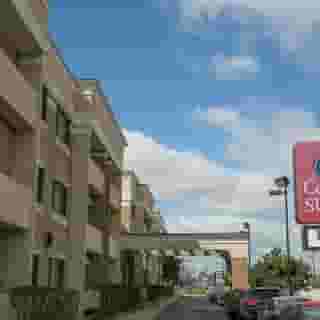 Comfort Suites Oakbrook Terrace near Oakbrook Center, 3 of 6