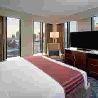 The Higgins Hotel New Orleans, Curio Collection by Hilton, 2 of 6