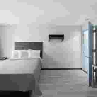 Hotel 365 Bronx, 5 of 6