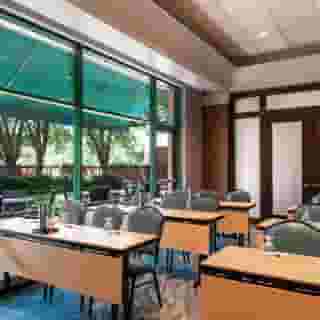 Courtyard by Marriott Chicago at Medical District/UIC, 2 of 6
