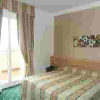Hotel Riviera, 5 of 6