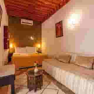Riad Saba, 5 of 6