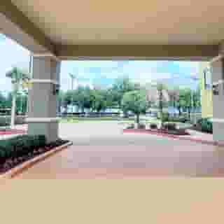 Comfort Suites Westchase Houston Energy Corridor, 2 of 6