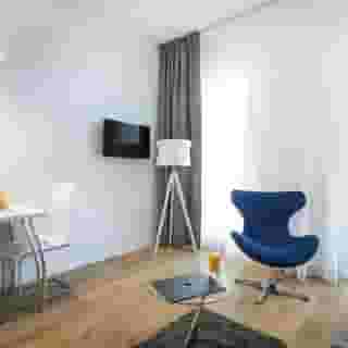 Vola Residence, 3 of 6
