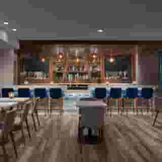 La Quinta Inn & Suites by Wyndham Chicago Downtown, 2 of 6