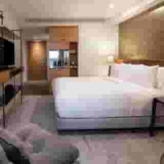 Lincoln Plaza London, Curio Collection by Hilton, 1 of 6