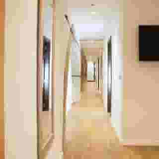 nQn Aparts & Suites Sevilla, 2 of 6