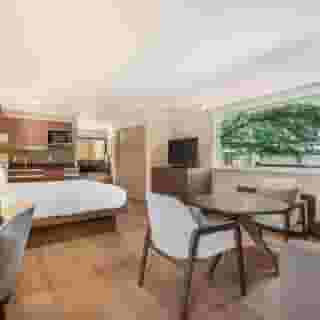 Best Western Plus Burnaby Hotel, 2 of 6