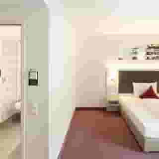 Zeitgeist Vienna Hauptbahnhof, 2 of 6