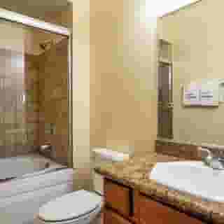Club De Soleil All-Suite Resort, 5 of 6
