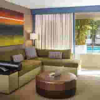 Sunset Marquis, 3 of 6