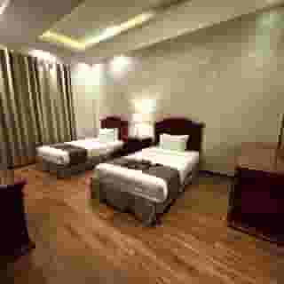Le Park Hotel, 2 of 6