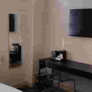 Night Hotel Broadway, 6 of 6