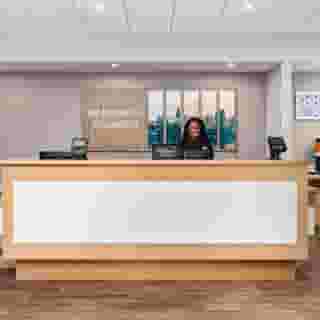 Hampton Inn Chicago North/Loyola Station, 2 of 6