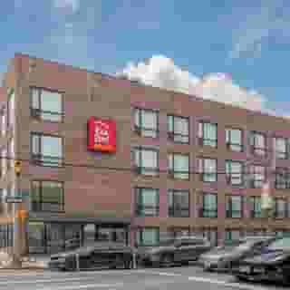 Red Roof Plus+ Brooklyn - 3rd Ave, 1 of 6