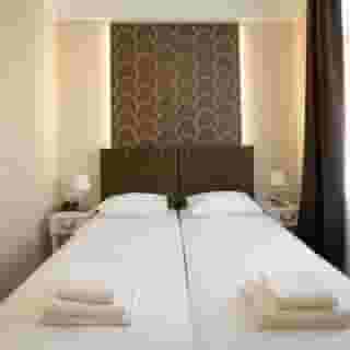 Modern Luxury Hotel, 1 of 6