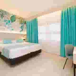 Tropical Hotel, 5 of 6