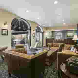 St. Charles Inn, 2 of 6