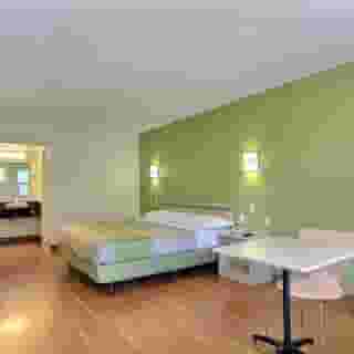 Motel 6 Austin, Tx - Central Downtown Ut, 2 of 6