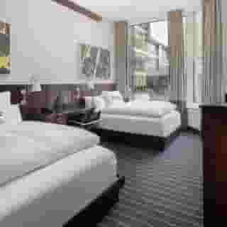 Staypineapple, An Iconic Hotel, The Loop, 2 of 6