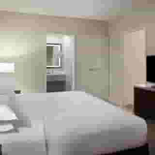 Hilton Toronto/Markham Suites Conference Centre and Spa, 4 of 6