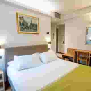 Hotel Regina, 2 of 6