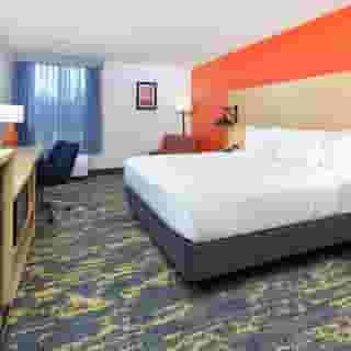 La Quinta Inn & Suites by Wyndham Dallas - Las Colinas, 5 of 6