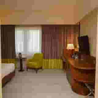 The Grand Lux Hotel, 4 of 6