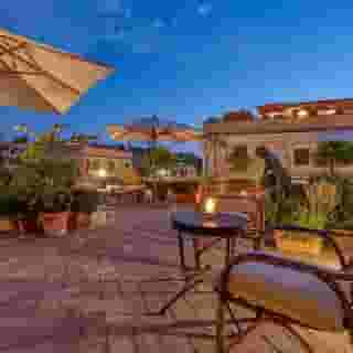 Hotel Locarno, 4 of 6