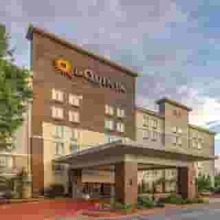 La Quinta Inn & Suites by Wyndham Atlanta Airport North, 1 of 6