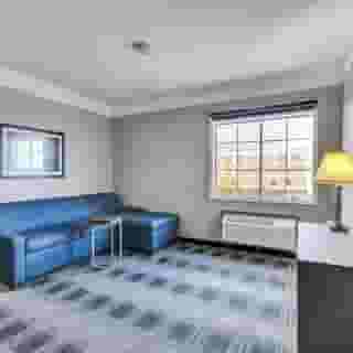 Platinum Inn & Suites Webster, 1 of 6