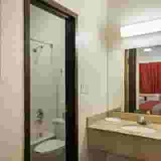 Americas Best Value Inn & Suites Humble, 2 of 6