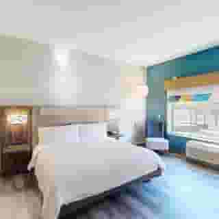 Holiday Inn Express & Suites Chicago Schaumburg by Ihg, 2 of 6