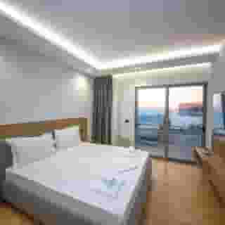 Sea Breeze Hotel, 2 of 6