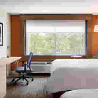 Holiday Inn Express & Suites Woodside LaGuardia Airport by Ihg, 1 of 6