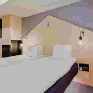 Hotel With Urban Deli, 5 of 6