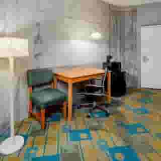 La Quinta Inn & Suites by Wyndham Irvine Spectrum, 4 of 6