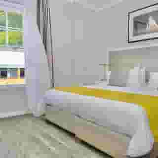 Simon's Town Quayside Hotel, 5 of 6