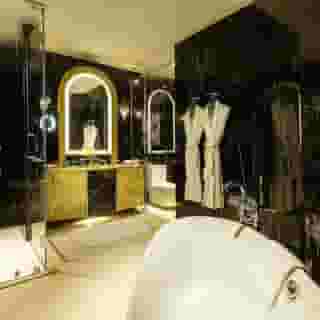 Ezdan Palace Hotel, 5 of 6