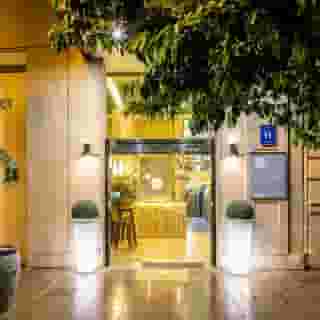Sweet Hotel Continental, 6 of 6