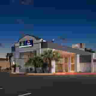 Quality Inn Slidell I-10, 1 of 6