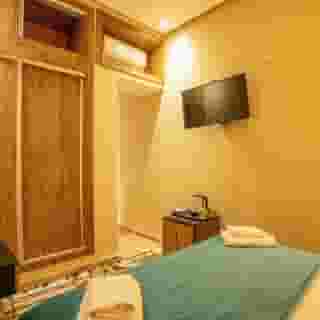 Riad Azia, 3 of 6