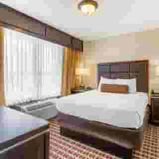 Best Western Plus Grosvenor Airport Hotel, 3 of 6