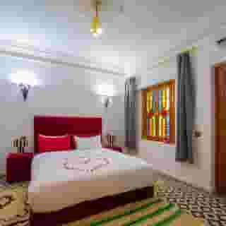 Riad Amely, 5 of 6