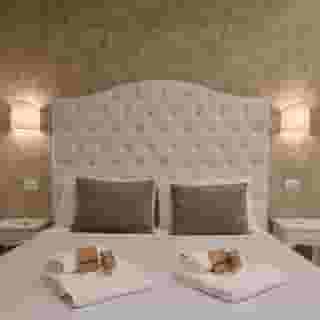 Relais Vatican Secret, 3 of 6