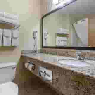 Comfort Inn & Suites Bothell - Seattle North, 3 of 6
