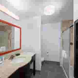 Hampton Inn & Suites Phoenix North/Happy Valley, 2 of 6