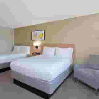 Holiday Inn Los Angeles - Lax Airport by Ihg, 2 of 6