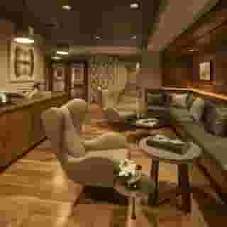 Sixty Beverly Hills, 2 of 6