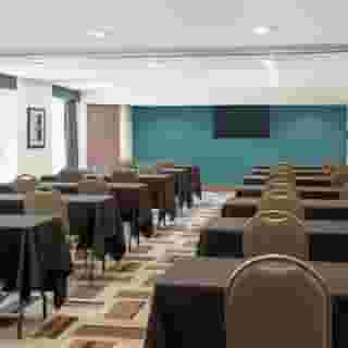 Four Points by Sheraton Buffalo Grove, 1 of 6